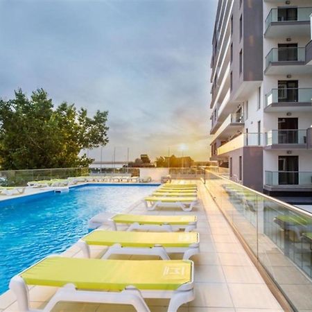 Mira Residence Apart & Penthouse Navodari Exterior photo