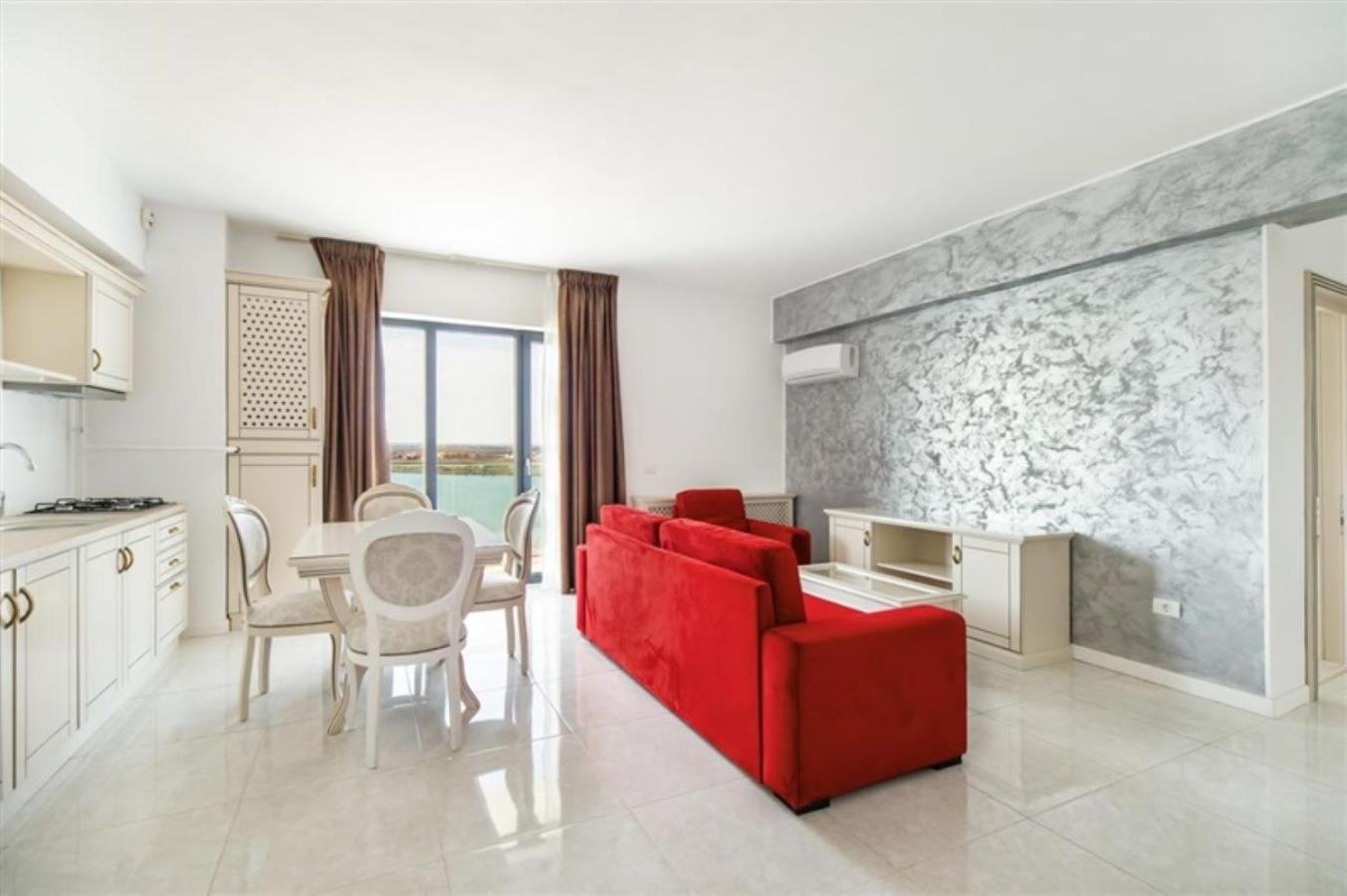 Mira Residence Apart & Penthouse Navodari Exterior photo