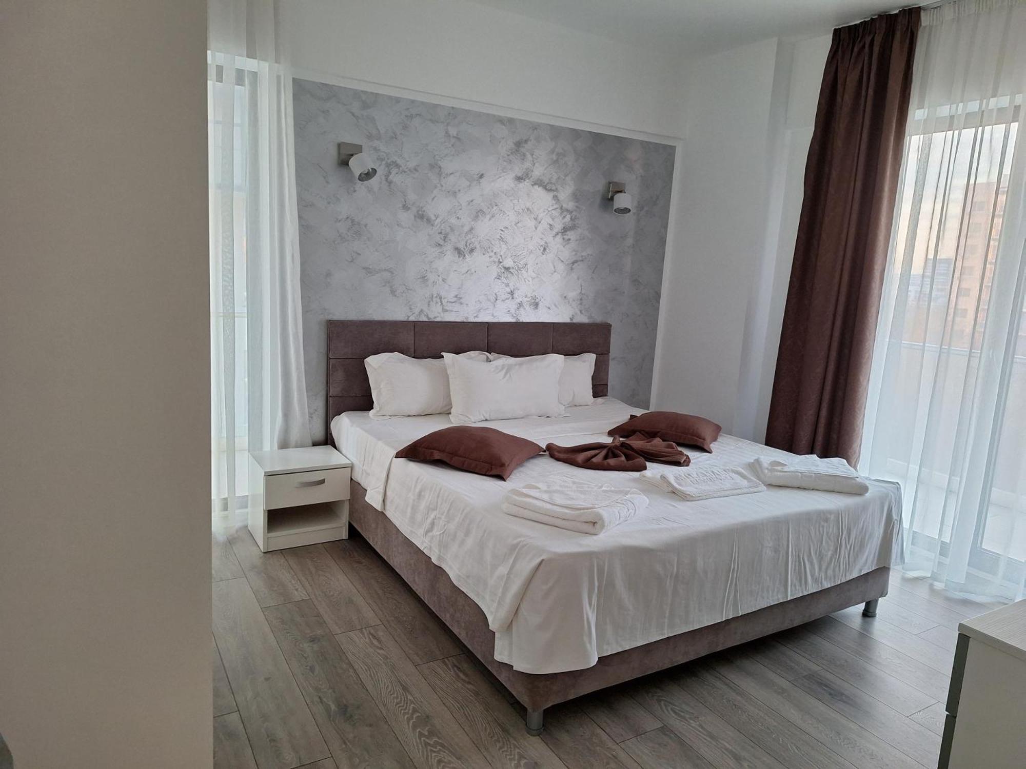Mira Residence Apart & Penthouse Navodari Exterior photo